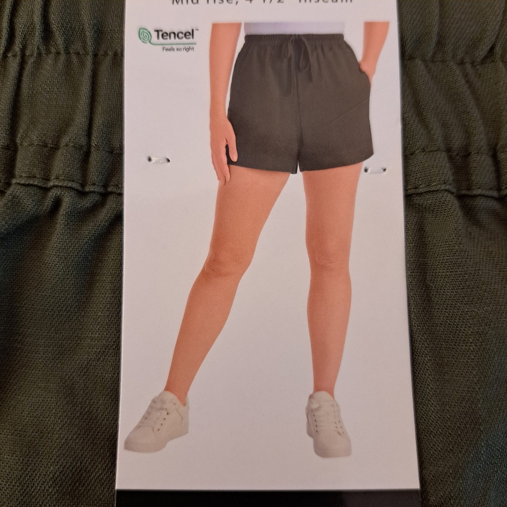 Hilary Radley Womens Shorts XS Green NWT Tencel Mid Rise 1751-196